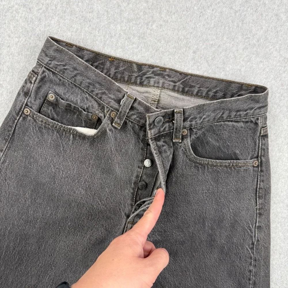 Vintage‎ Levis 501 Jeans Mens Fits 30x32 Black Button Fly 501-0658 Made in USA
